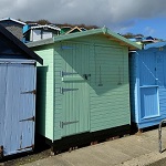 AA22-green-beach-hut-with-hatch