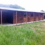 K7-stable-block-with-tack-and-hay-storage