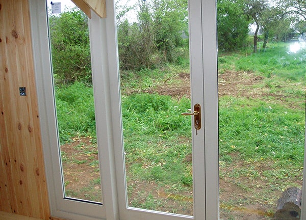 B13-5 insulated garden rooms