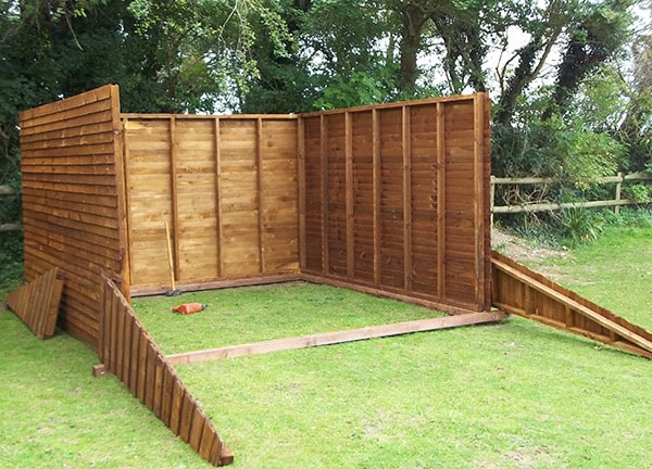 L9-6 mobile field shelter in devon